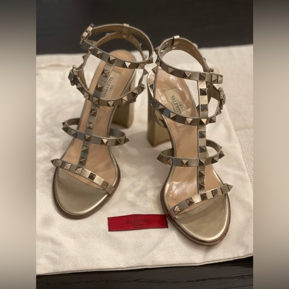 Valentino Garavani Rockstud Sandal